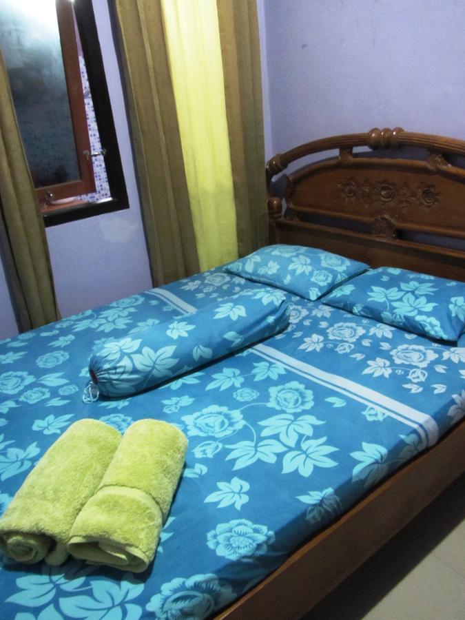 Kurnia Homestay Ternate Buitenkant foto